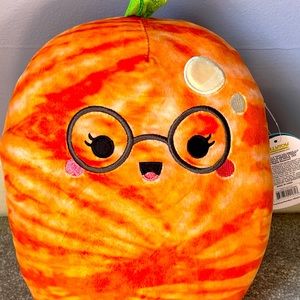 NAME YOUR PRICE!

BNWT 8” Judy The Tangerine Squishmallow